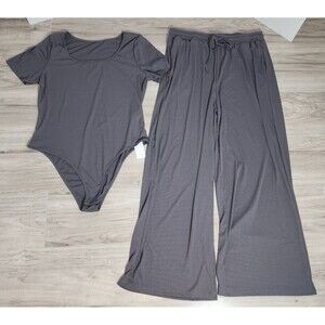 Yozy Short Sleeve Bodysuit with Wide Leg Pants Women's Size XXL NEW